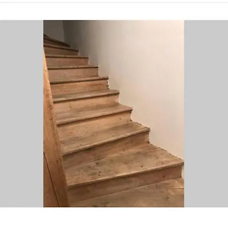Un Etage Privatise *