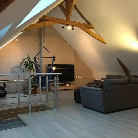 Un Etage Privatise *